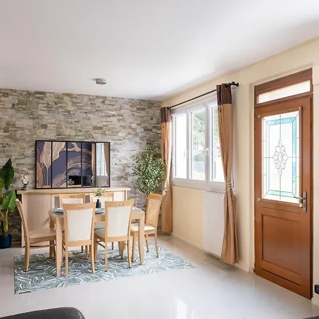Grande Maison Entiere Rer B Direct Paris & Orly Apartment